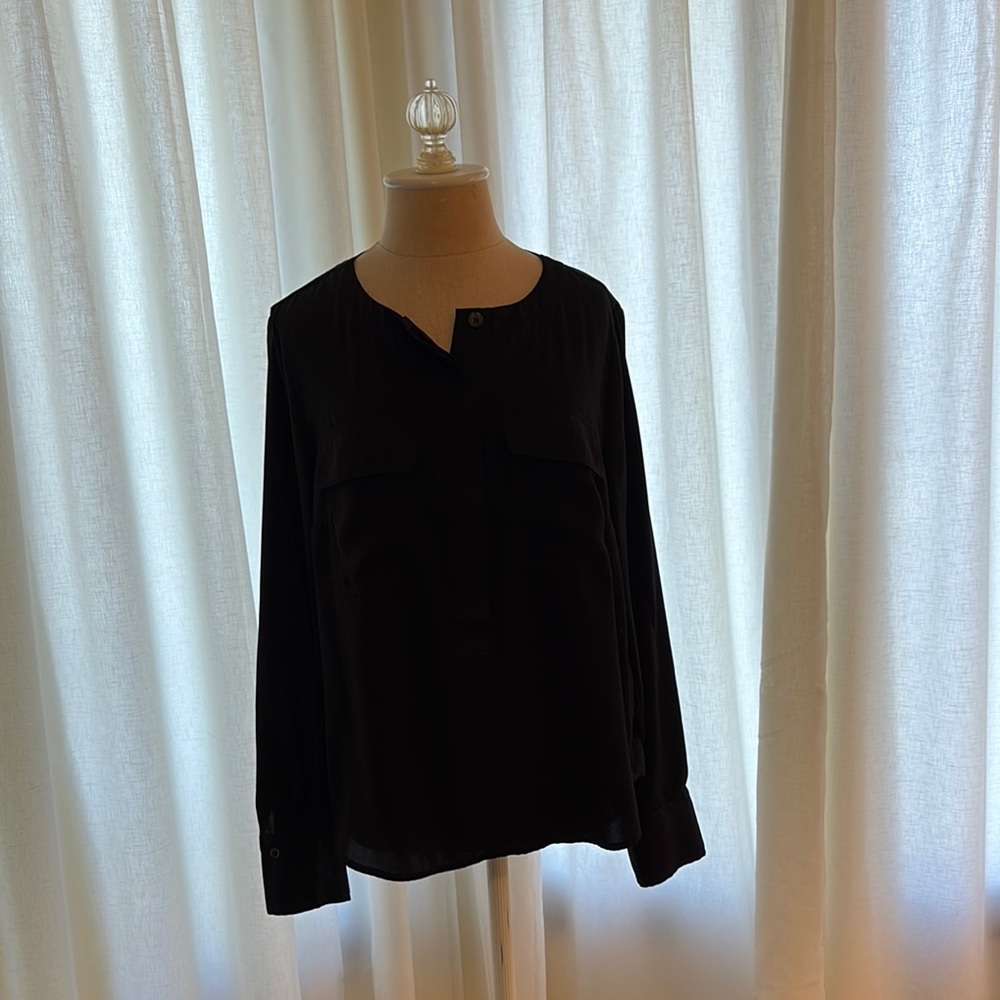 Elegant Black Women's Button Down Top
